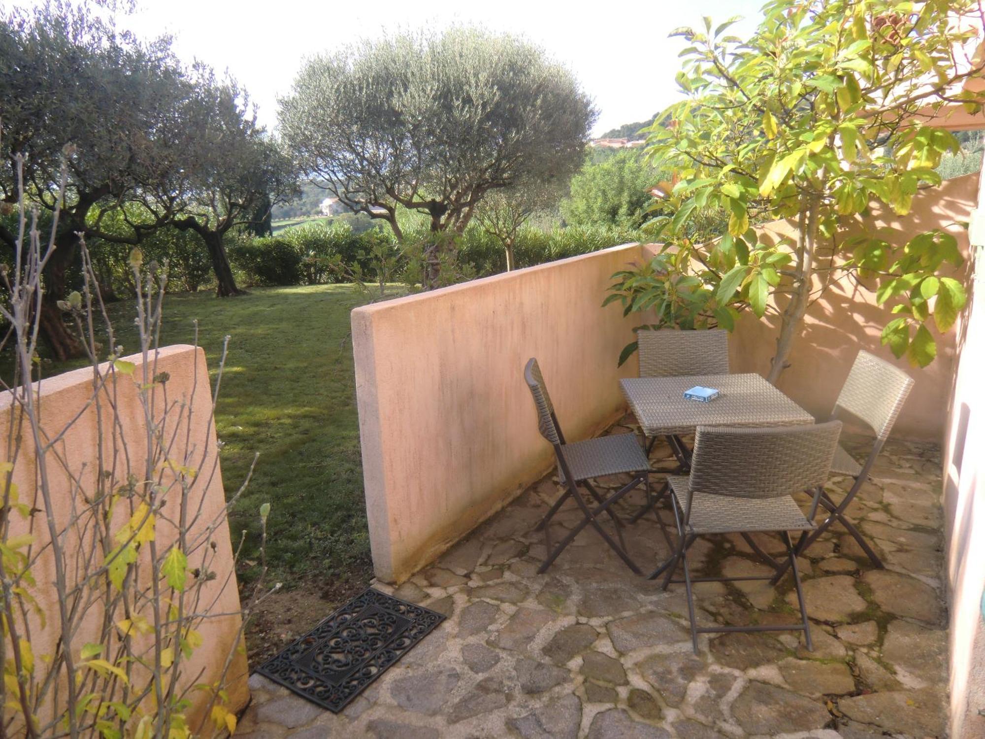 Appartamento Les Oliviers Grimaud Esterno foto