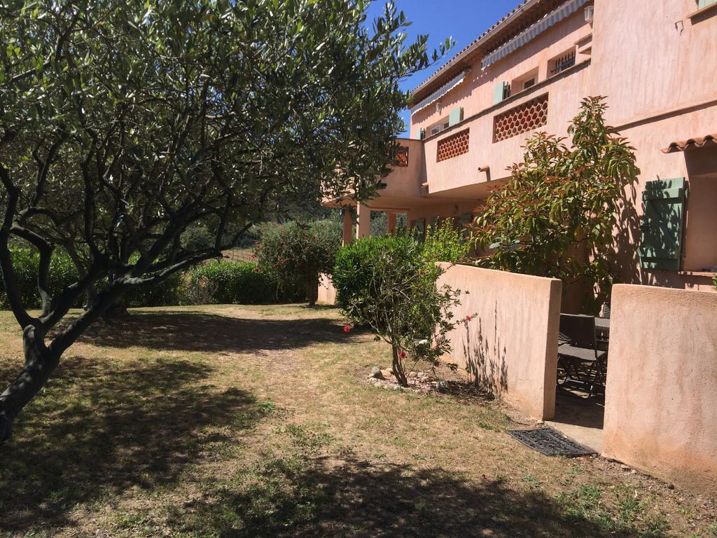 Appartamento Les Oliviers Grimaud Esterno foto